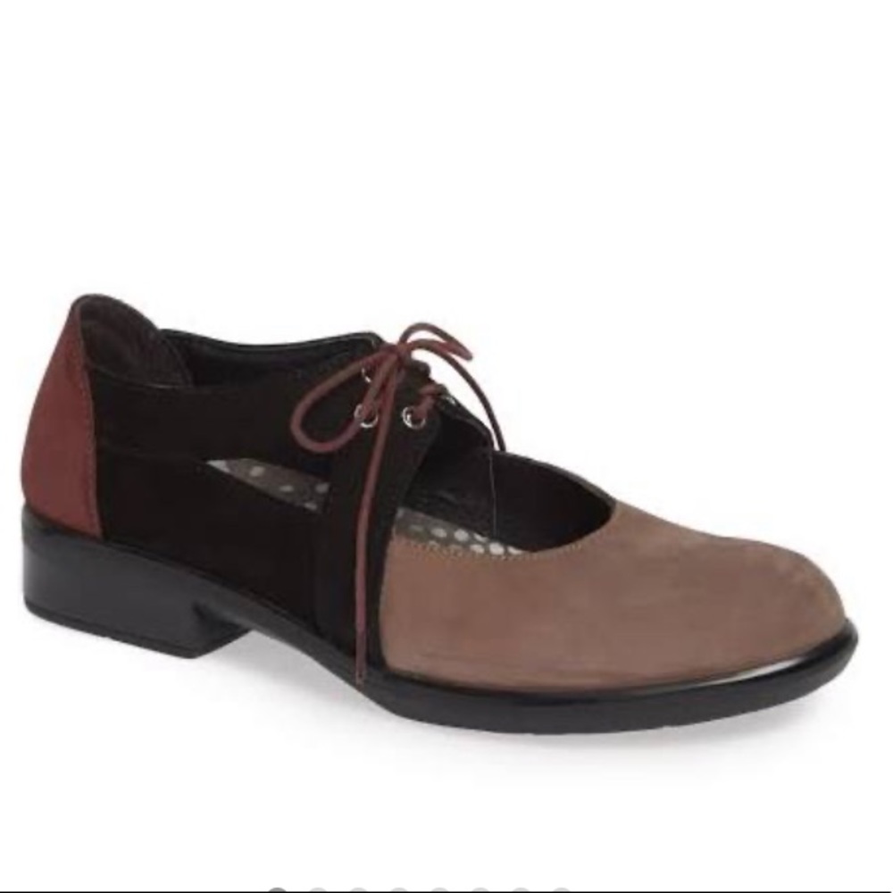NIB Naot Alisio Velvet Oxford Mary Jane Shoes
